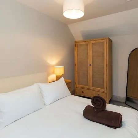 Luxury Two Bed Inc Hot-tub Harrogate