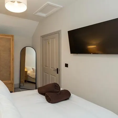 度假居 Luxury Two Bed Inc Hot-tub *